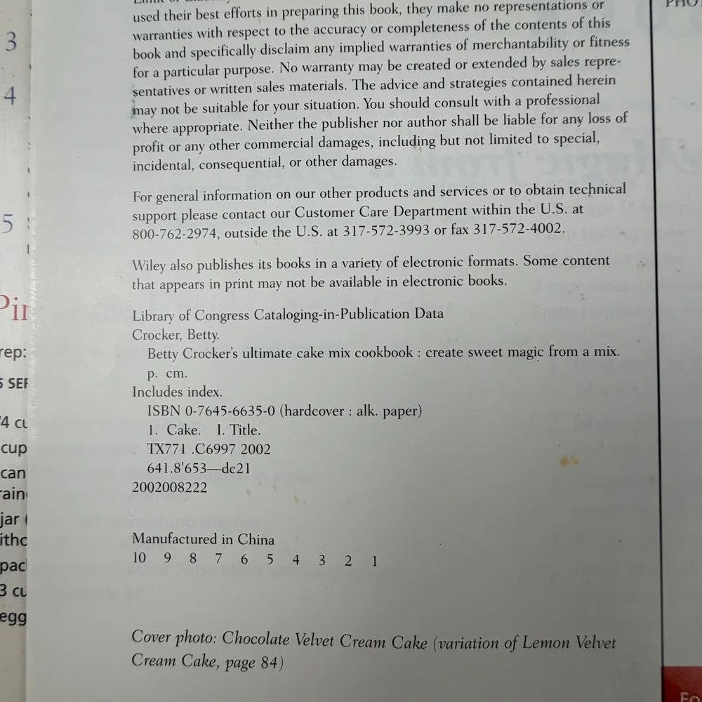 Betty Crocker Ultimate Cake Mix Cookbook 2002 Spiral Hardcover 0764566350